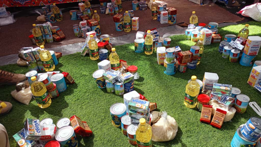 25 Pakete Hoffnung. Foto: Abdullah Younis