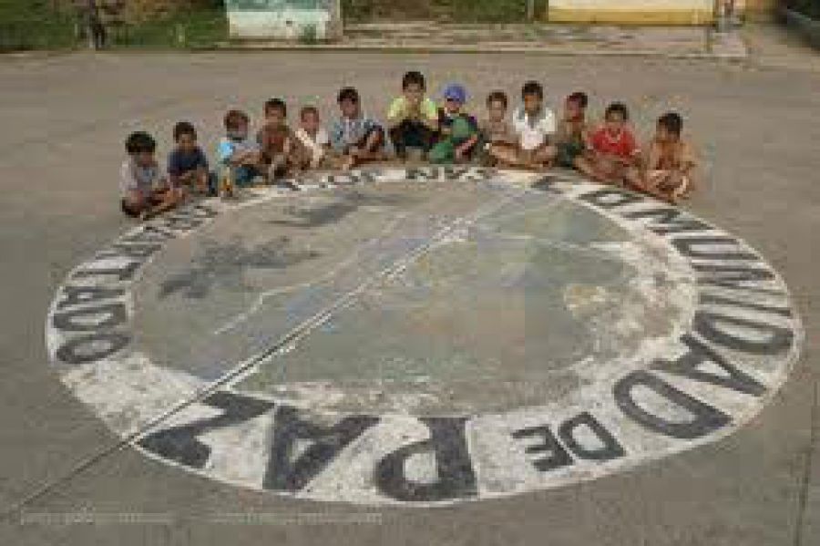 Kinder in der Friedensgemeinschaft